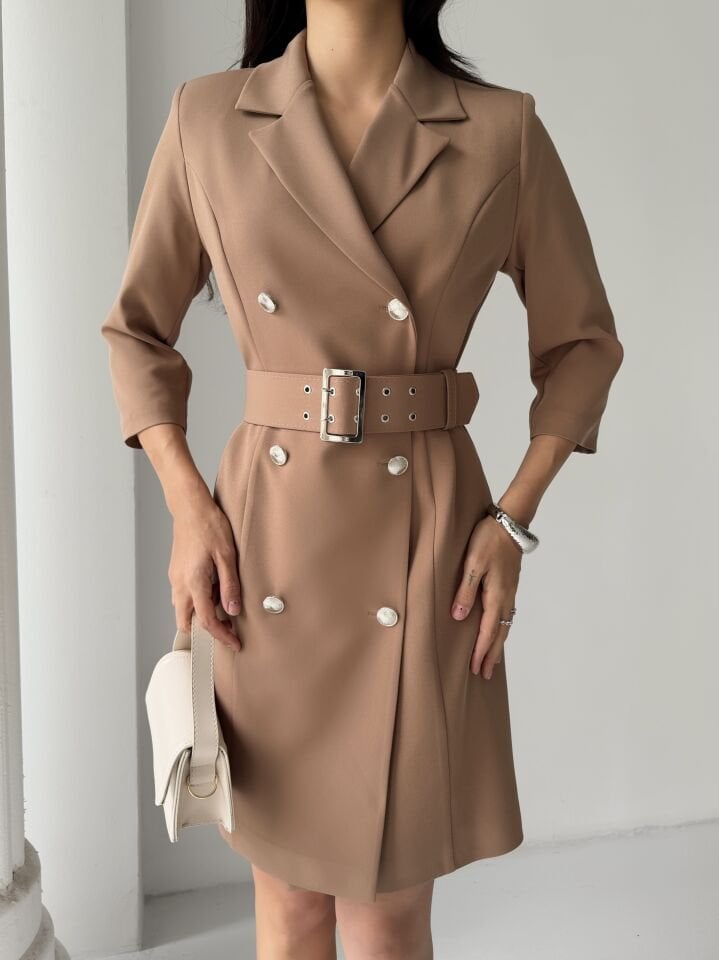 Sırt Halka Detaylı Elbise