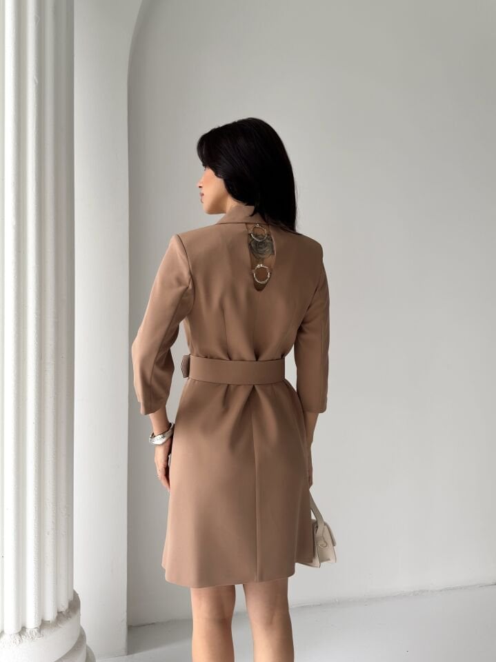 Sırt Halka Detaylı Elbise