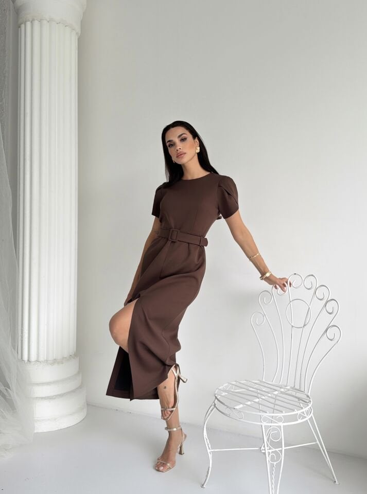 Yırtmaç Detaylı Elbise