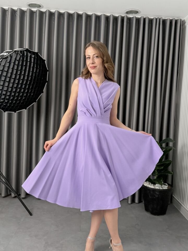 Asimetrik Kesim Elbise