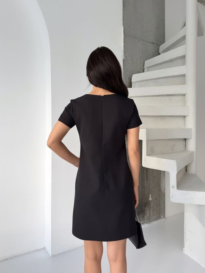 Nakış İşlemeli Elbise