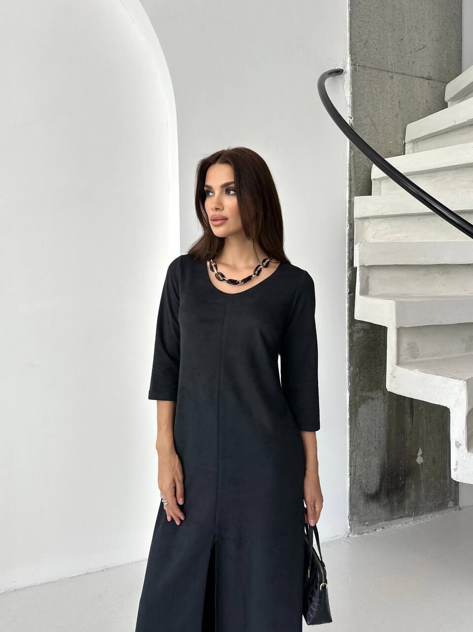 Kolye Aksesuarlı Süet Elbise Siyah - L